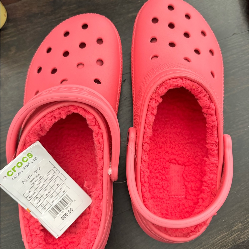 Crocs fuzzy lined Pink Clogs W10 NWT